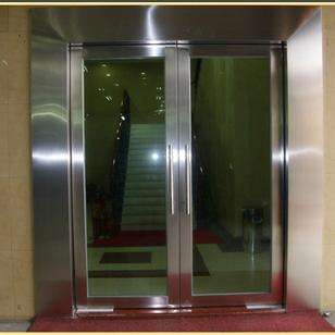 大玻璃防火门选购要看哪些方面