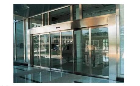 玻璃防火门厂家分享：玻璃防火门的三点特色